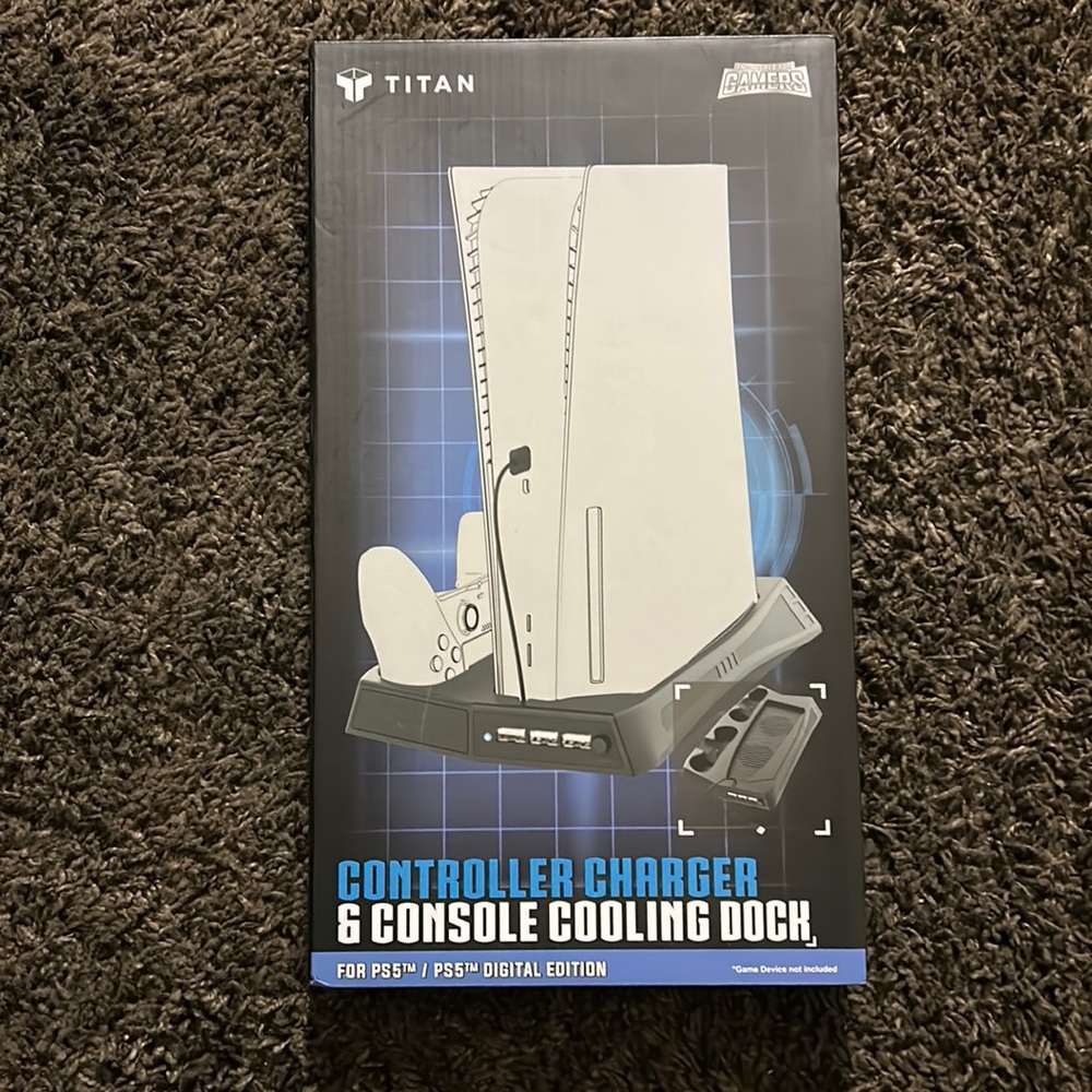 Controller charger and Consol closing dock